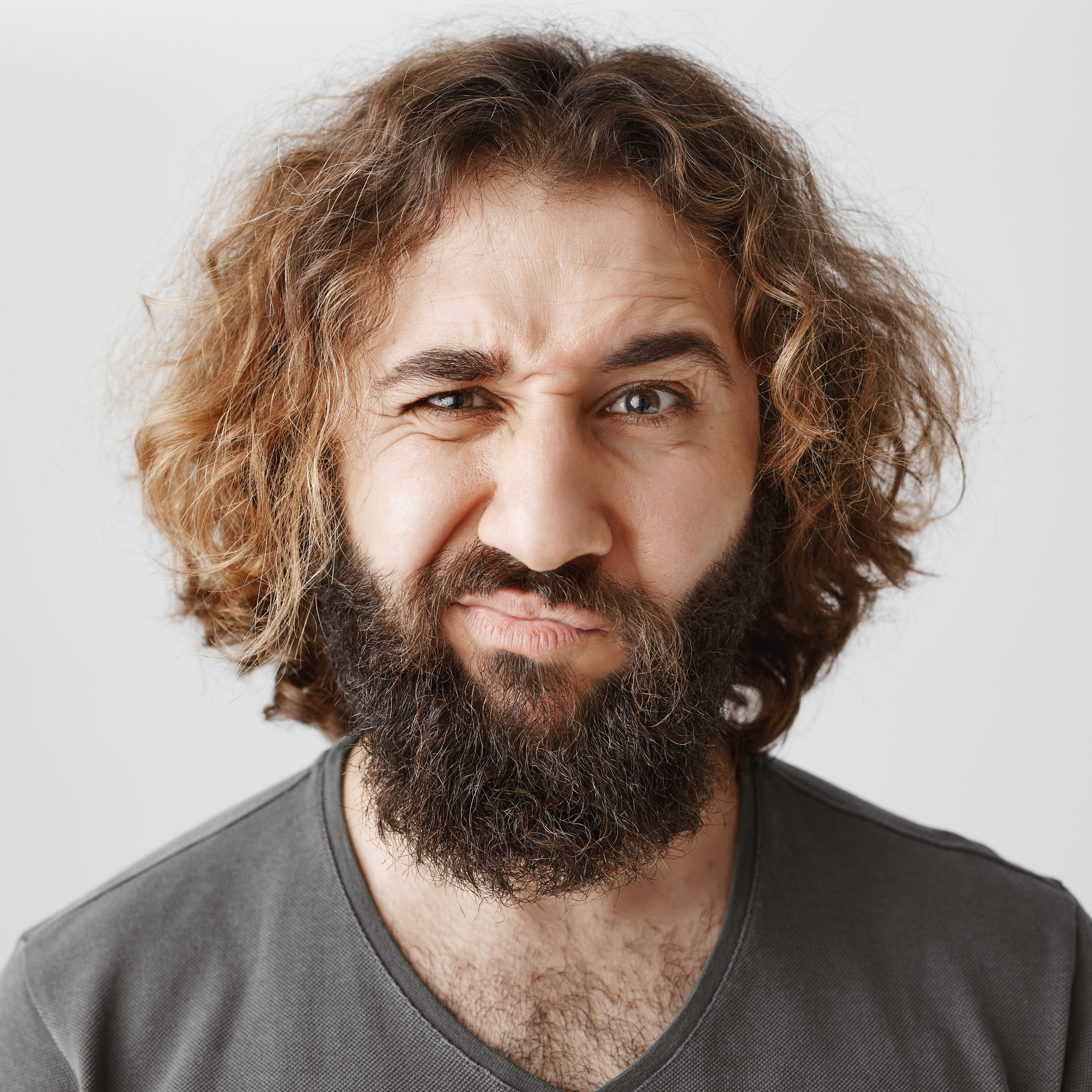 How to deal with those dreaded split ends in your beard.