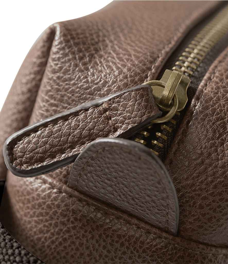 Bigfoot Grooming Wash Bag - Tan